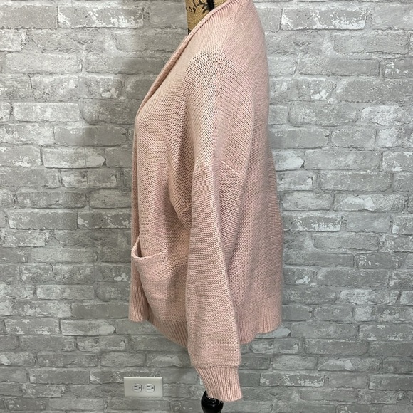 Urban Outfitters Light Pink Balloon Sleeve Cardigan - Picture 3 of 6